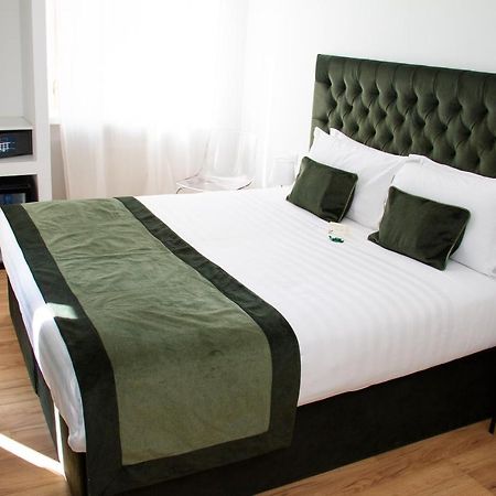 Home At Rome Vatican Suites エクステリア 写真